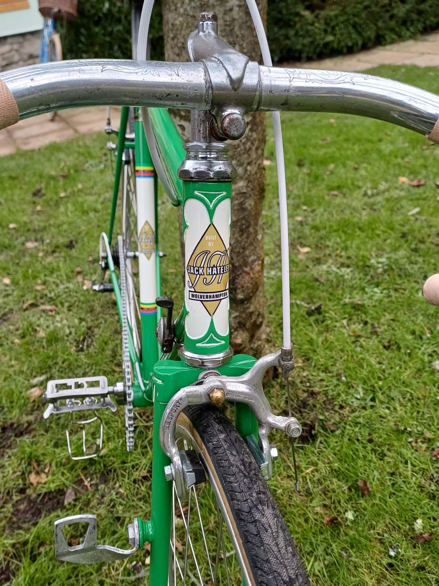 CowbridgeCycles's tweet photo. A very nice vintage Jack Hateley road #bike now nice and clean ready for the Sunday summer coffee ride. https://t.co/cJWWNHjUTs