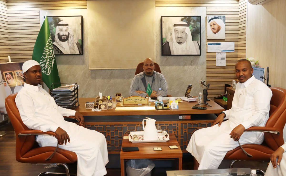 زياره وكيلنا من الصومال. Visit Our Agent From Somalia.. شركة (بلبل)  مع مجموعة حسين محمد حجازي. عمرة. نقل.. فنادق.. طيران.. سياحه. UMRAH. Transportation. Hotels.. Tourism.. Airline تواصل معنا... Wa.me/966595310633