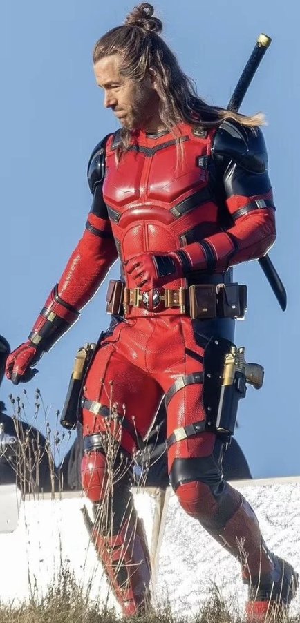 LE123MM988's tweet photo. Ryan Reynolds do be looking like and standing like he's part of the MOTOGP 2024 draft going on as we speak!
#Deadpool3 #Deadpool #MotoGP2024 #MotoGP https://t.co/9EXbdtxHVx