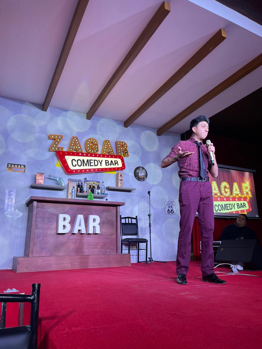 Ayer en zagar comedy bar
Salu2 bbs