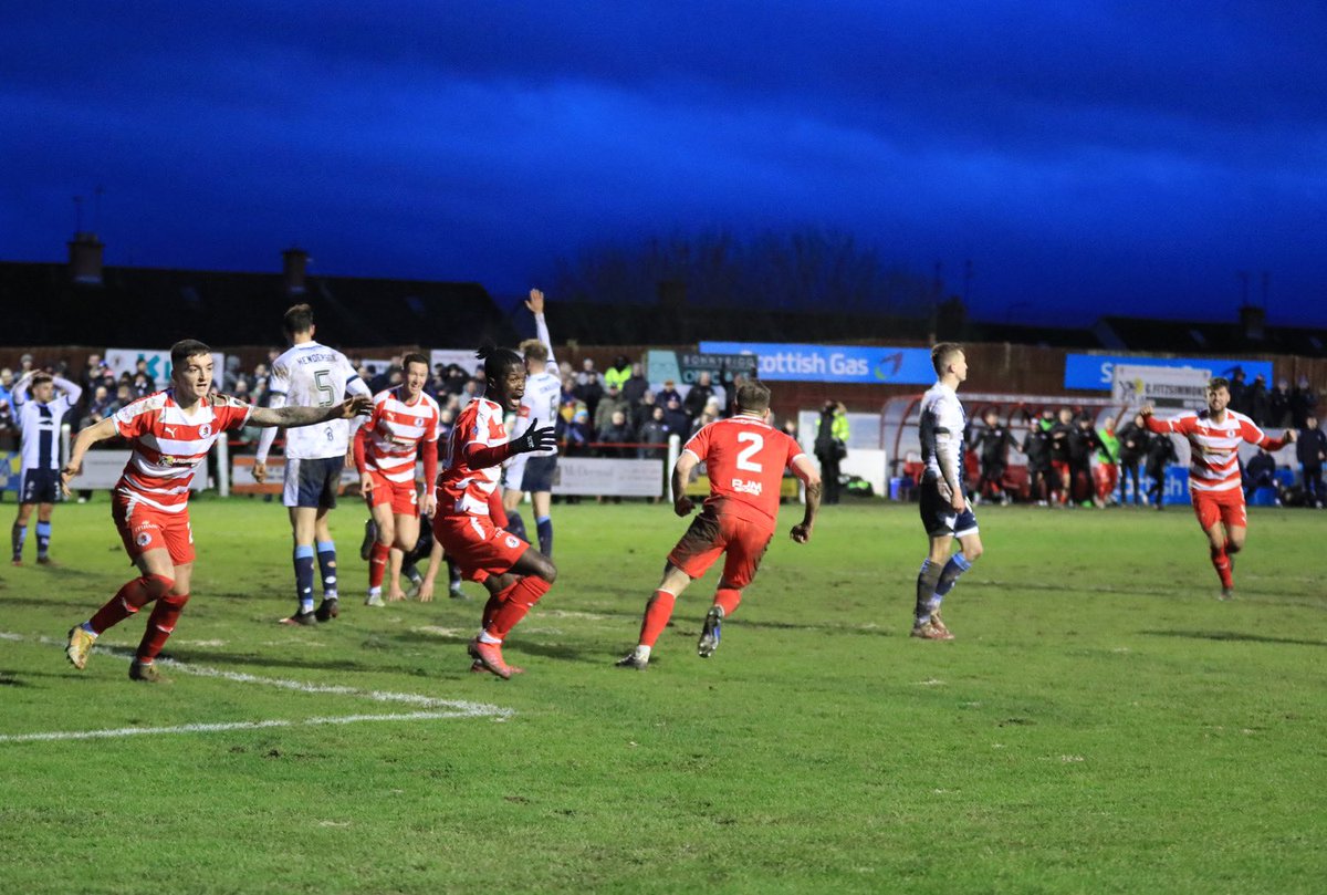Just the second match-winner for Bradley Barrett in the Scottish Cup this season. 👏 ⚽️ 

Enjoy your night Rose fans!🌹
