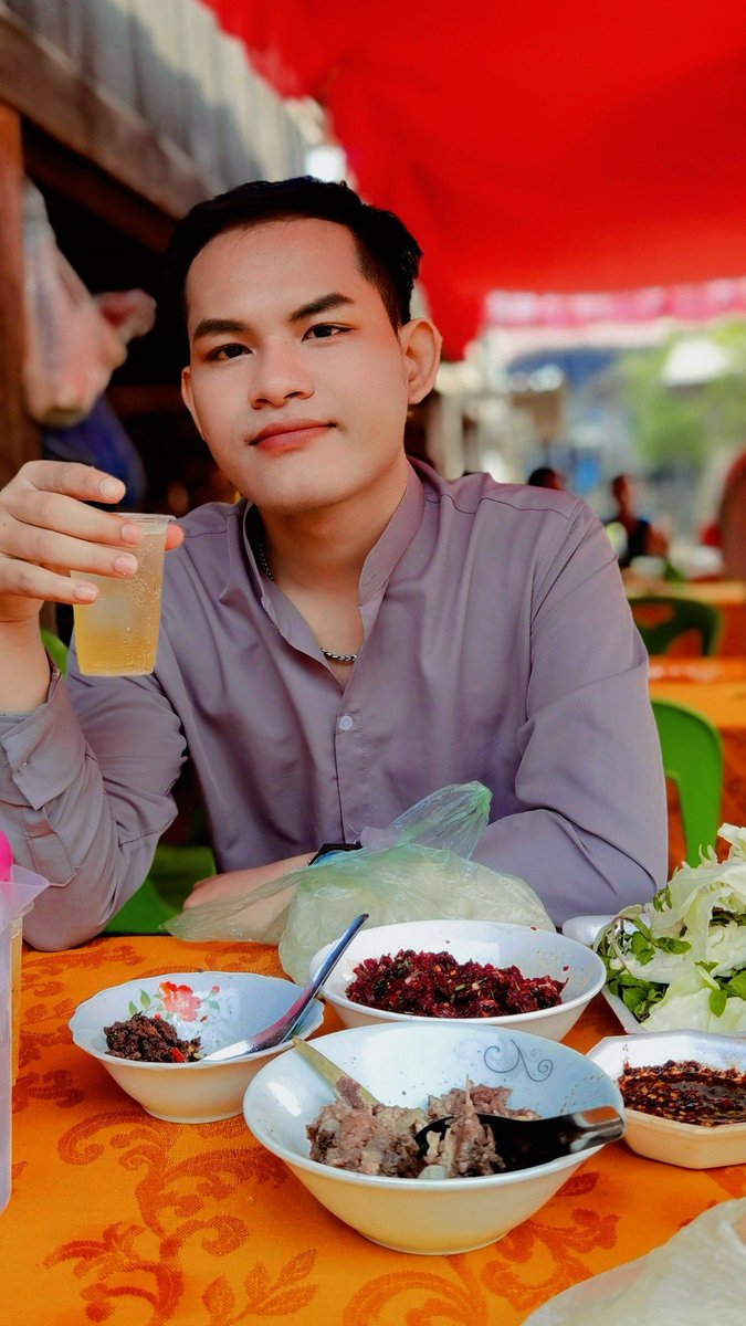 Novice1997's tweet image. ໂສດມາດົນແລ້ວ