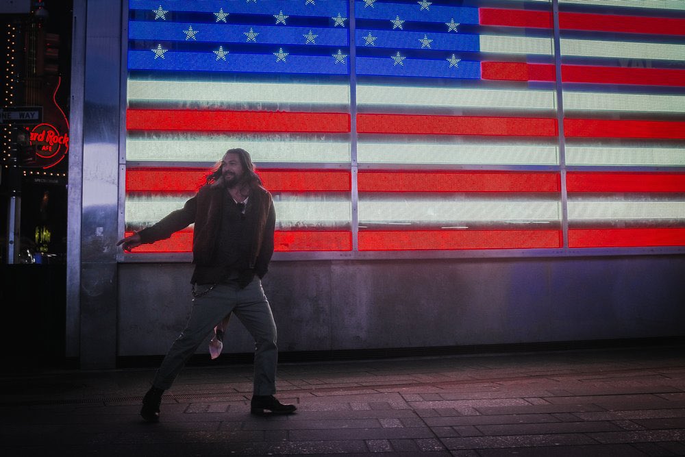 TRUE STORY: 

Last winter my GF and I went to NYC for valentines weekend. 

We wandered Manhattan shooting street (She’s a photog also) in. 

We went to hit time square to chill.

I posted up to take some long exposures. 

Then Aquaman walked right into the frame. 

Gotta ❤️ NYC!