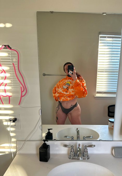 sad af but, maybe I can atleast make you happy https://t.co/80dUjVwIkN