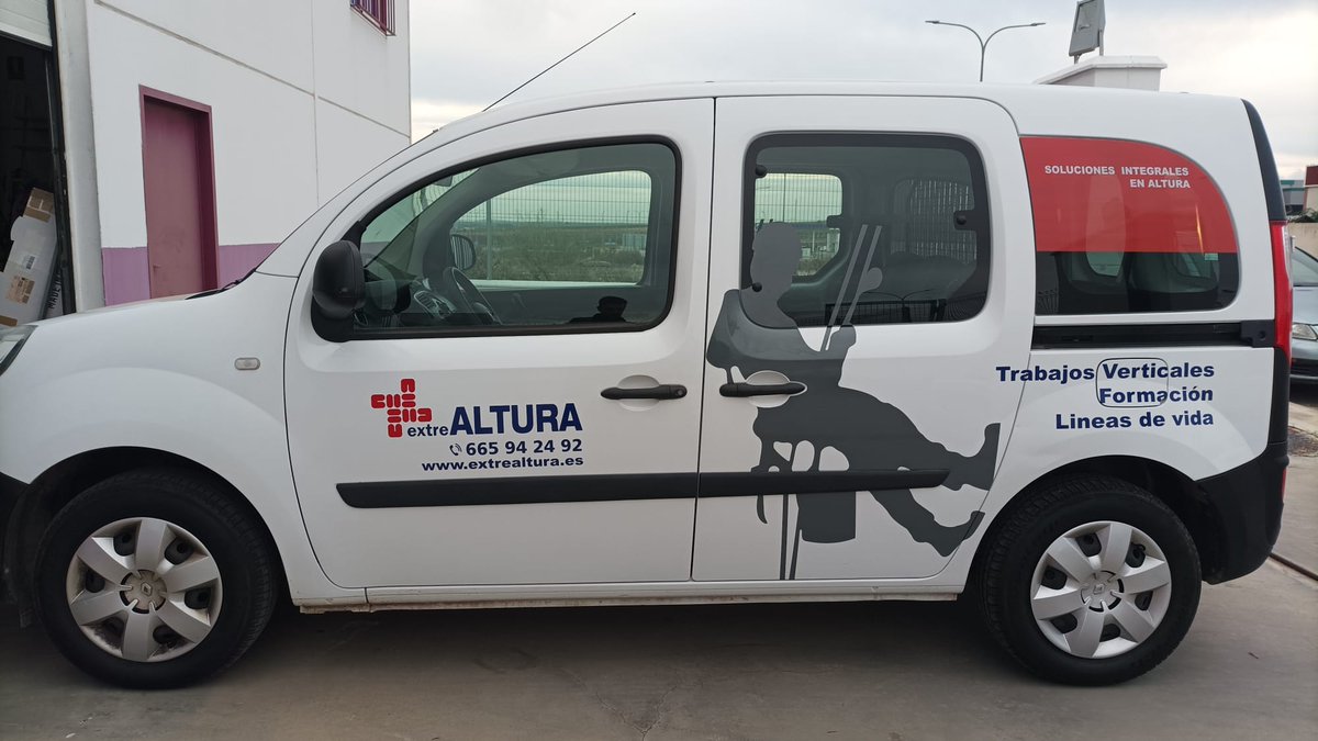 MasRotulo's tweet image. Empezamos nuevo año con nuevos trabajos!!

Esta vez volvemos con una rotulación en vinilo polimérico de furgoneta para Extrealtura.
Ya sabéis que es uno de nuestros trabajos más solicitados: rotulación de vehículos.

¡No pierdas la oportunidad de tener tu vehículo personalizado!