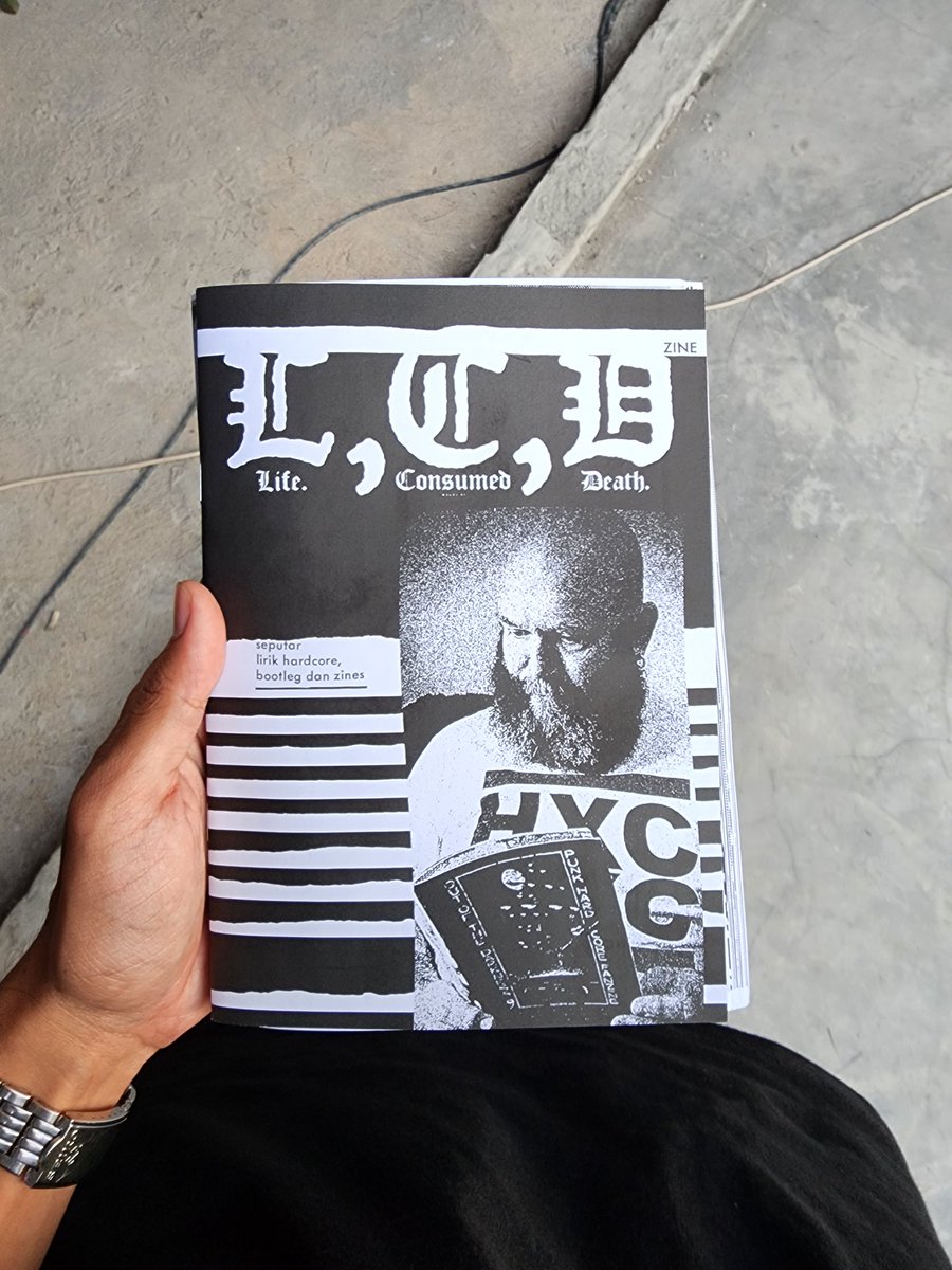 iamnotfussed's tweet photo. Salam literasi, Salam lestari, Firsa besari
#bandungzinefest2024 https://t.co/go20ae2qch