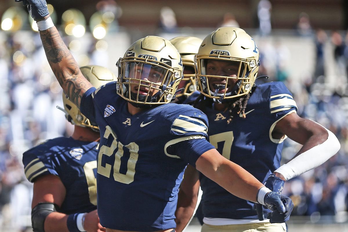 After a great visit and amazing talk with @Nrenna @CoachTibs and @BallCoachJoeMo I am blessed to have received my 3rd D1 scholarship offer to the University of Akron‼️🙏🏾 @ZipsFB