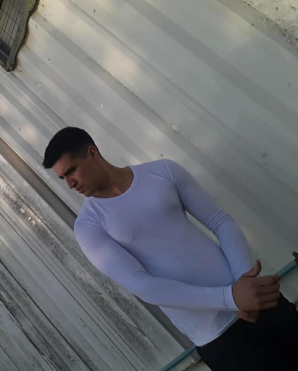 aaaaaandy2024's tweet photo. A 6 mil pesos 🤤
Con una amiga logramos sacarle el pack a este carabinero del norte de chile 🤤 🤑  (10 videos y 5 fotos) material ultra caliente + regalitos extras 🔥🤫🤤 

Más info al dm o WhatsApp +56992587517 https://t.co/p4FsziBnw2
