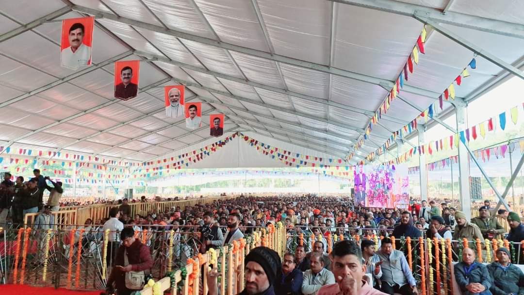 Manishc8120's tweet photo. आज सागर में मध्यप्रदेश के यशस्वी मुख्यमंत्री माननीय श्री डॉ मोहन यादव जी एवं भारतीय जनता पार्टी के यशस्वी प्रदेश अध्यक्ष माननीय श्री विष्णु दत्त शर्मा जी ने विभिन्न विकास कार्यों का लोकार्पण एवं भूमि पूजन कर विशाल जन आभार सभा को संबोधित किया । https://t.co/YxSFN9XrOw