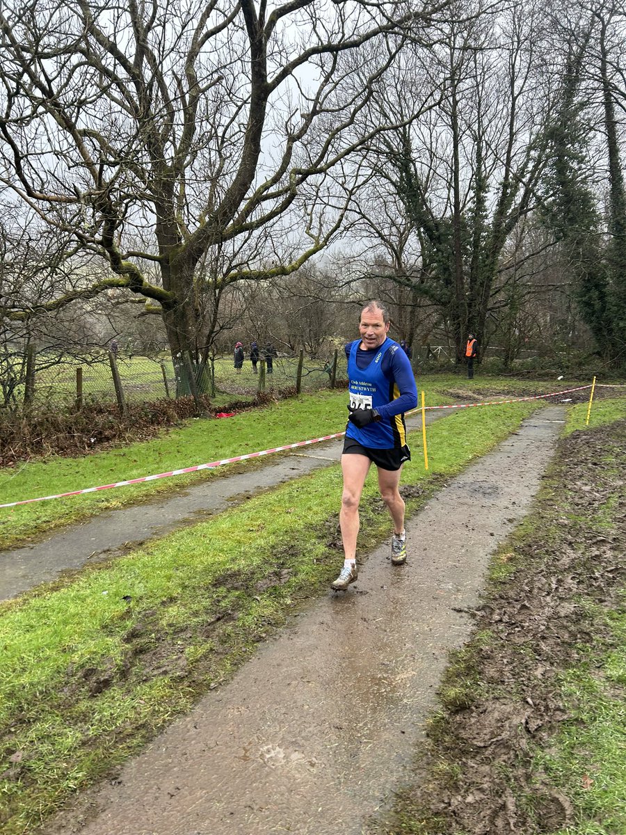 Just so amazed by this guy really. Not sure many people could have run round that course 2.5 years after a major, life changing stroke. But yeah, my dad can 🤩🎉