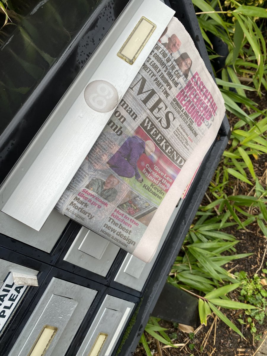 LooseHead3's tweet photo. @IrishTimesHelp ongoing issue with newspaper not being put fully into letterbox or else wrapped in plastic.  Delivery pouch is not an option.  Contacted your office again this morning requested refund be applied. https://t.co/GOSlHCqEZ3
