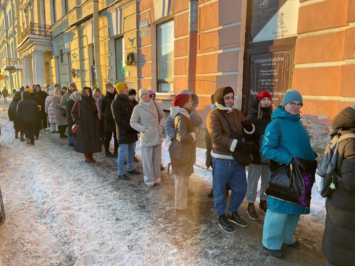 Подписей из регионов не хватает! 🇷🇺

Мы собрали достаточное количество подписей в Москве, но прямо сейчас мы очень ждем подписей от граждан с региональной регистрацией. 

Регионы со штабами:

Самарская область (t.me/centr_smr) 
Республика Татарстан