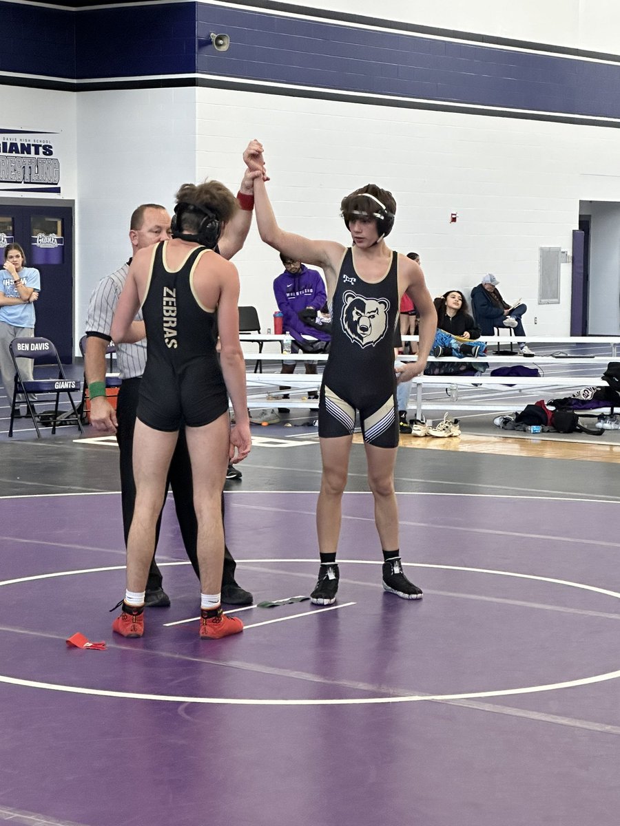 GBWrestlers's tweet photo. Cameron Miller win by pin
#GBWrestlers 
#JVState https://t.co/o7ijaevaEJ
