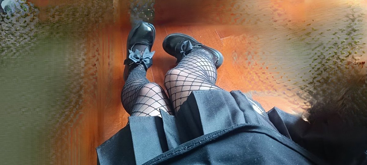 rabbit265062's tweet photo. 穿这套陪哥哥逛街，晚上再好好服务哥哥，可以嘛可以嘛嘻嘻(♡˙︶˙♡)
@CTZ118800 @nanniangyuekan @twitt_JR #伪娘母狗 #伪娘cd #男娘 #伪娘丝袜 https://t.co/ocK2Iq1V2c