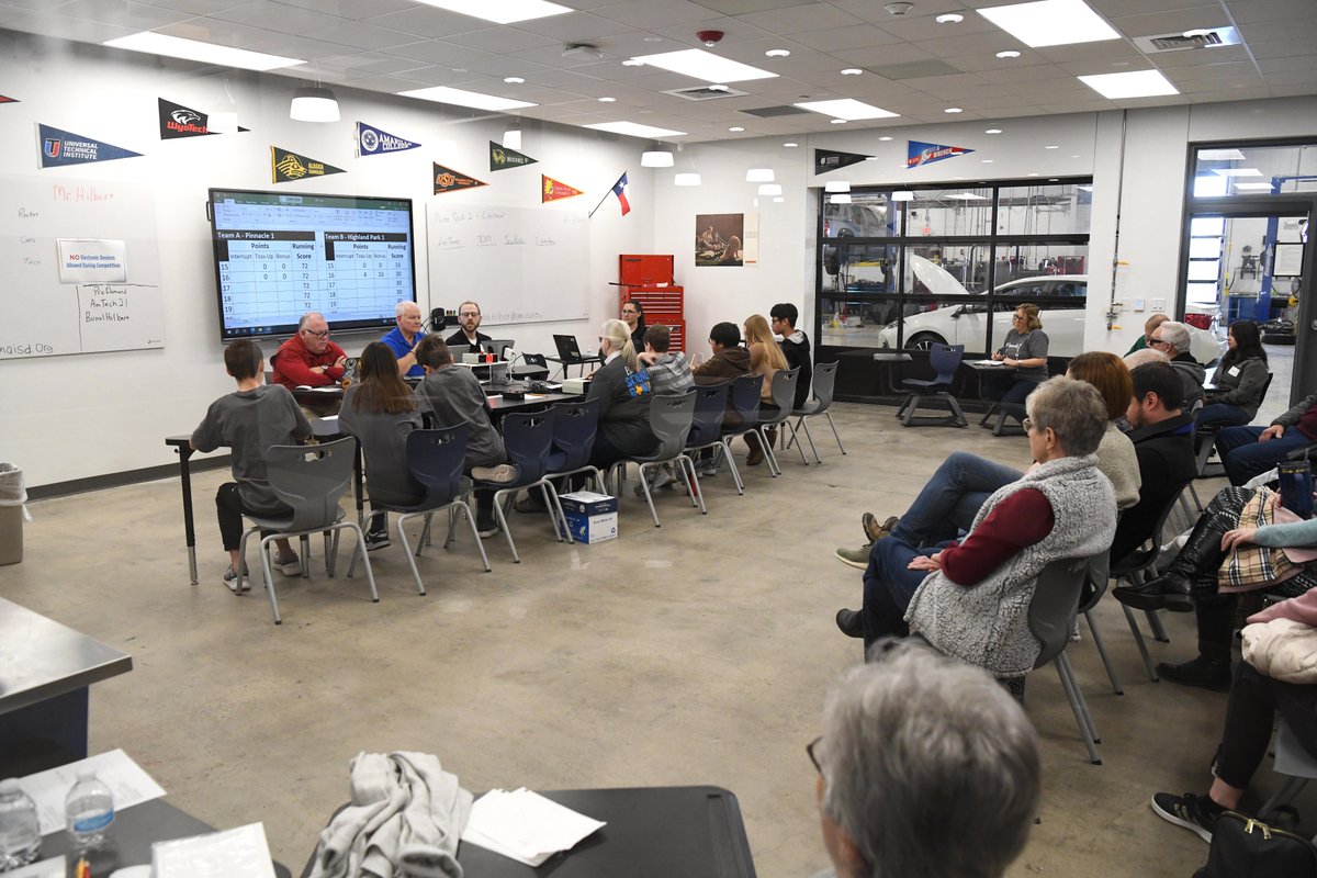PantexPlant's tweet photo. The morning session of this year's Regional Middle School Science Bowl is officially over! Great job to all teams &amp; good luck to those advancing! Thank you to all of the volunteers for their time and to AmTech Career Academy for the use of their facility. #PantexPride #NSB2024 https://t.co/9g2b3hr06q