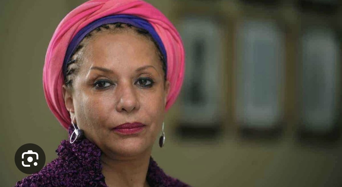 madeleintlSUR's tweet photo. Presidenta de @teleSURtv confirma la muerte de la Defensora de Derechos Humanos PIedad Córdoba. 

Amiga con quien compartimos grandes momentos. 

Vuela alto Piedad. https://t.co/eCLSe1df6F