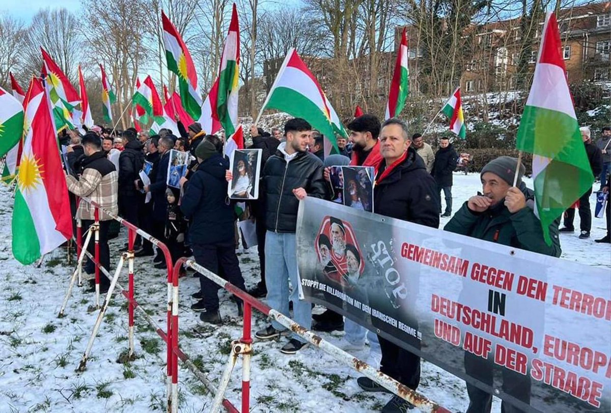SarwanBarzani_'s tweet photo. In pictures…
#Kurdish Diaspora demonstrates in several European countries against Iranian attacks on Erbil.
#ErbilAttacks #مرگ_بر_ایران https://t.co/WxSh1z3Dpv