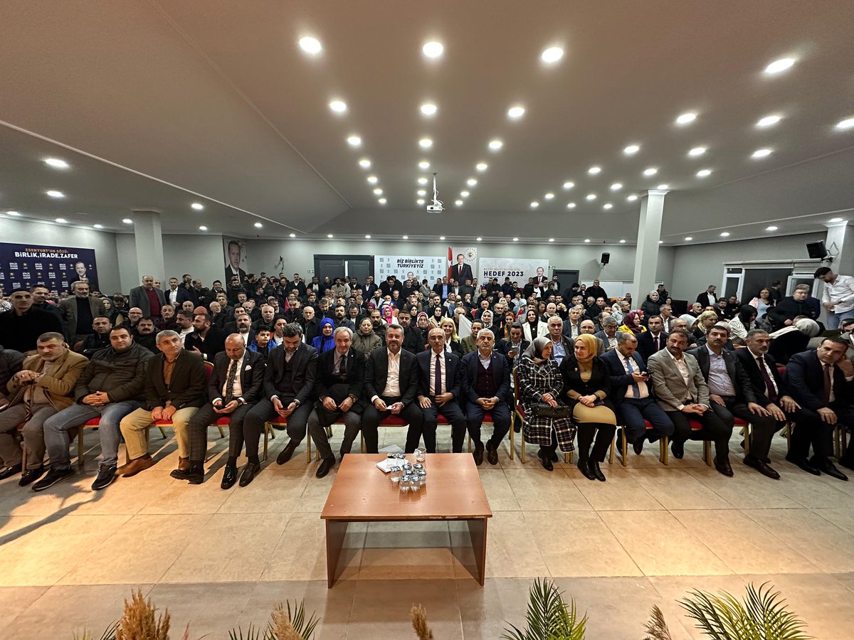 Cumhurbaşkanımız Sn. Recep Tayyip Erdoğan’ın olurlarıyla Esenyurt Belediye Başkan Adayımız Hamit Öncü olmuştur. 

Yapacak daha çok işimiz, Esenyurt’umuza kazandıracak daha çok eserimiz, Esenyurtluyla verecek daha çok hizmetimiz var.
İstanbul’umuza ve Esenyurt’umuza hayırlı olsun.