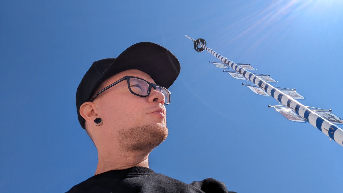 StoneVitaly's tweet photo. Great Saturday weather, isn't it? 😉#popmusic #housemusic #edm #musicproducer #GoodDay #Enjoy #CallMeAnytime #NewMusic #dancemusic https://t.co/iFUNfWgoN4
