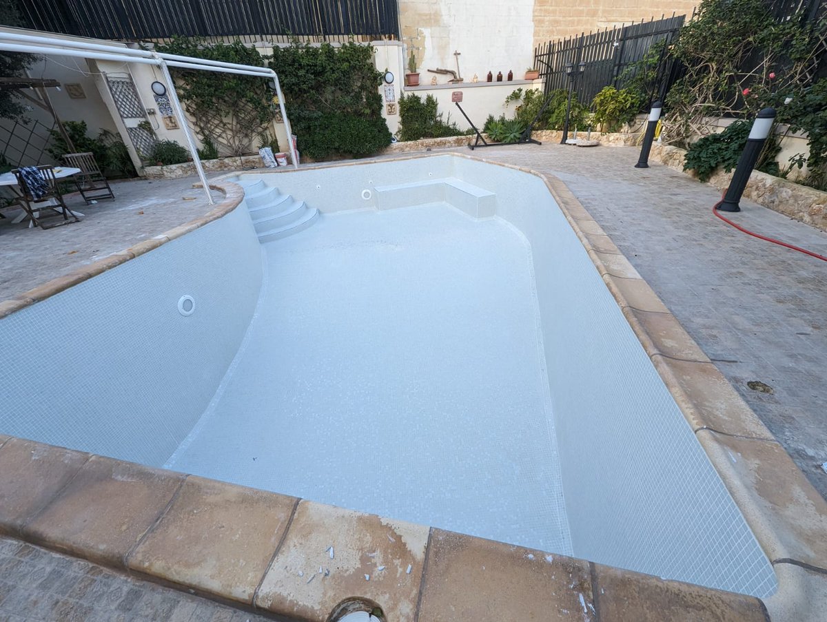 LtdPools's tweet photo. And ready for water. Another renovated pool with Ernio Reviglass Mosaic by Paradise Pools Ltd #paradisepoolsmalta #Reviglass #ernio #glassmosaic https://t.co/mjW1zVAY4q