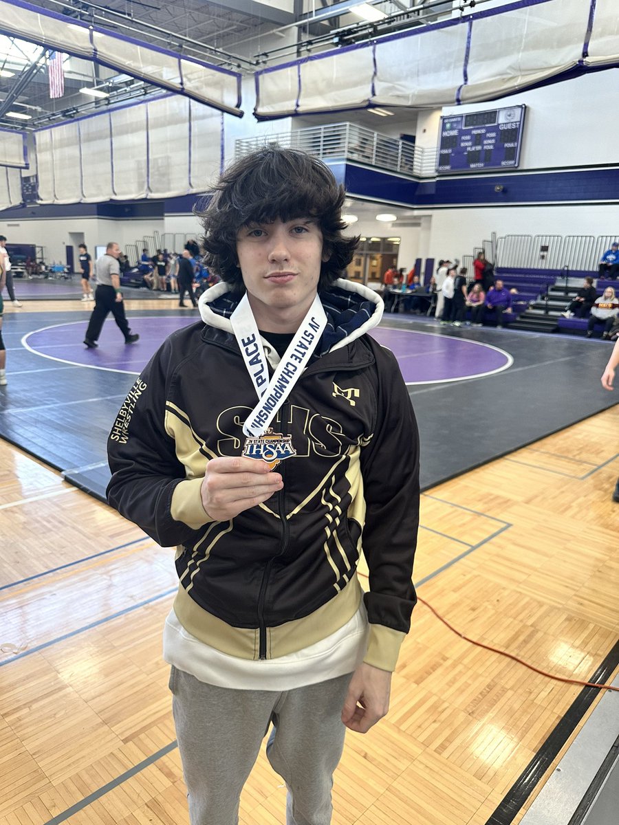 GBWrestlers's tweet photo. Congratulations to Cruz Nedderman on his 3rd place finish at #IHSWJV State Finals!
#GBWrestlers
#JVState
#LeaveItAllOnTheMat https://t.co/M242Xd44Xa