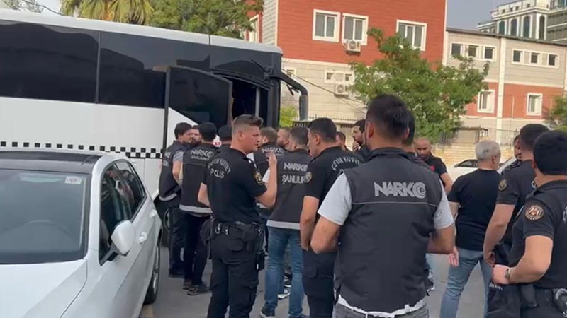 urfapusula's tweet photo. 🔴Urfa'nın 2 ilçesinde operasyon! 

🔴Çok sayıda tutuklu var! 

https://t.co/lwWmmDXMAe 

#şanlıurfa #operasyo #sondkika