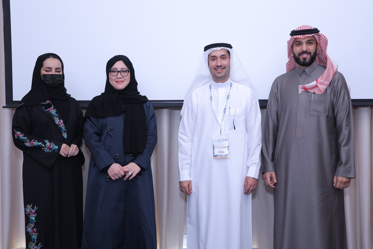 IadrSaudi's tweet image. يتقدم رئيس وأعضاء مجلس إدارة القسم السعودي بالمنظمة العالمية @IADR بالتهنئة والدعاء بالتوفيق لأعضاء المجلس المنتخب في دورته القادمة 2024-2026 وهم:
د.زهير نتو - رئيس المجلس
د. عبدالله الشهري- نائب الرئيس
د. داليا ميشة - سكرتير المجلس
د. مشاعل الشمري- عضو
د. فارس العبيدي- أمين مال