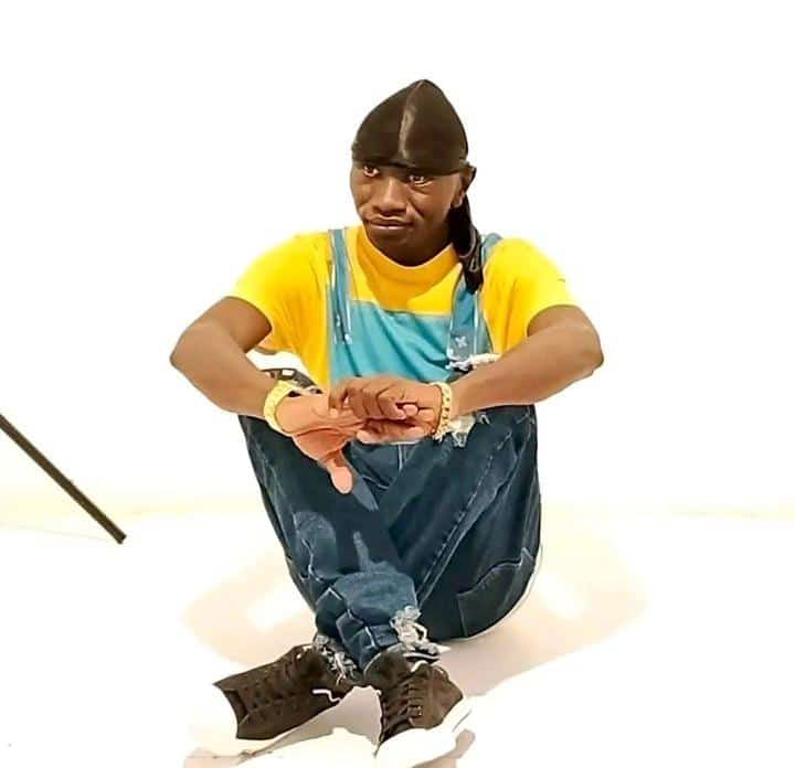 Ricksilpatrick's tweet photo. Rate @stevosimpleboy8 outfit out of ten😂

Uhuru Kenyatta Sniper JKIA Unfat Nairobi Expressway CS Kithure Kindiki Asamoah Moses Kuria https://t.co/UPcqj3NJkj