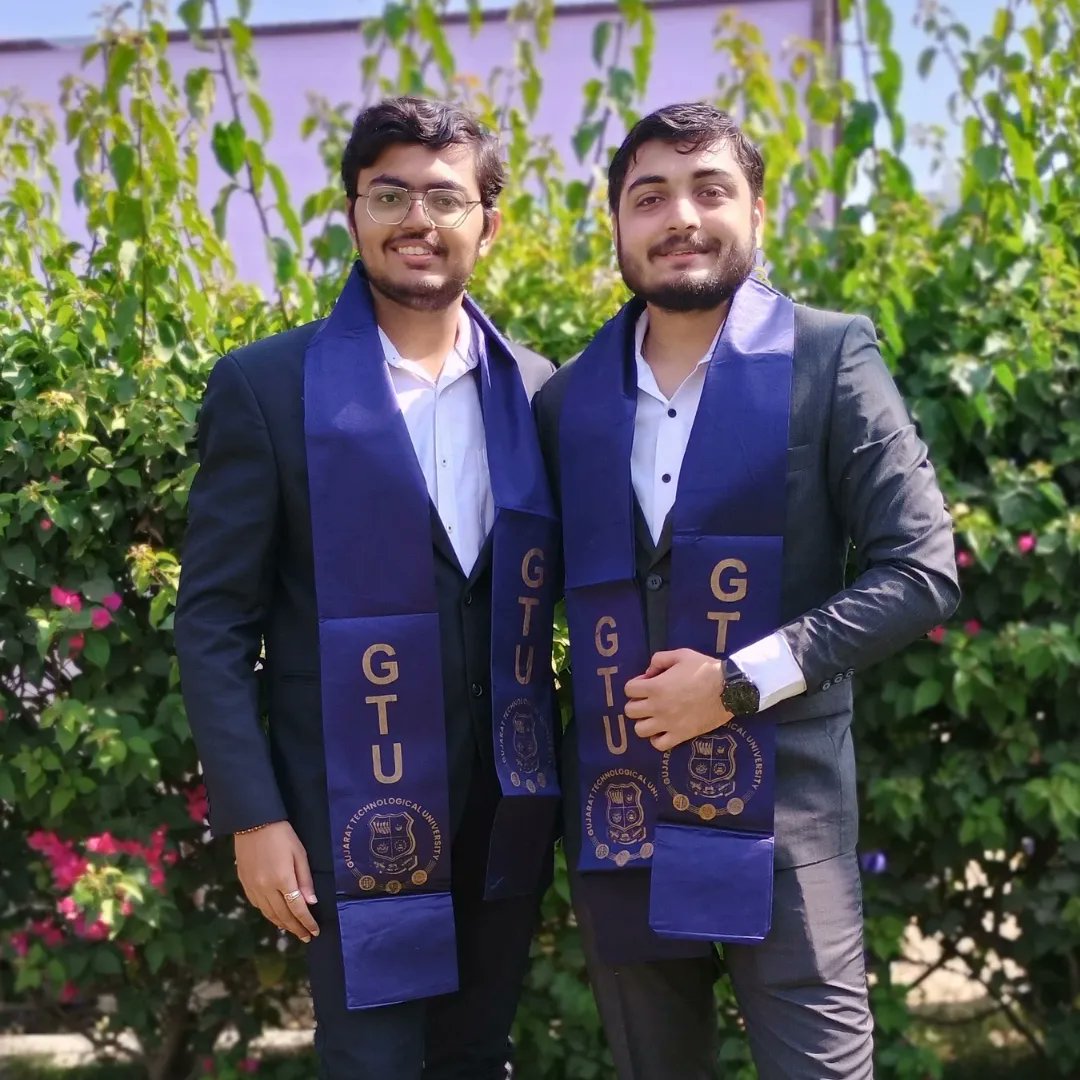 🎓 Officially graduated with First Class Distinction in Computer Engineering! 🚀 Thrilled to embark on new tech opportunities. 🖥️ Excited for the next chapter! 🌟 #GraduationDay #EngineerLife #NewBeginnings
