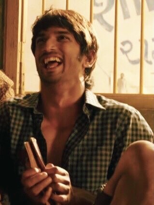 smile that's just so brightttt🥺

Sushant Day <3