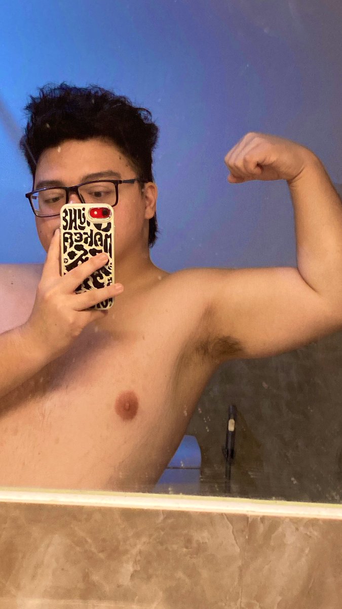 ItsMorkz's tweet photo. I miss gym :< https://t.co/TvmJPGxTpx