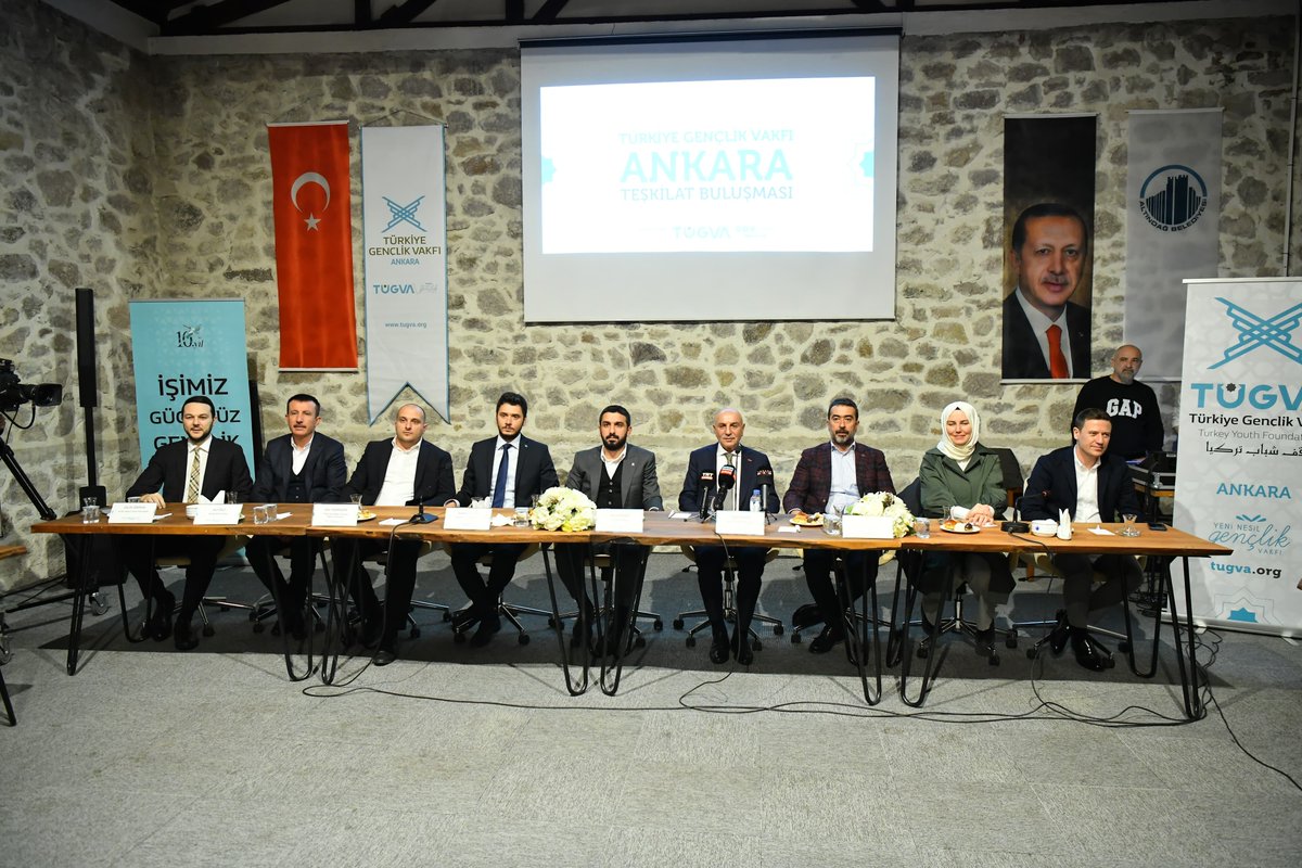 AkpartiAnkara's tweet photo. İl Başkanımız @hakanhanozcan, Milletvekillerimiz @zeynepyildiztr, @fethanbaykoc, Büyükşehir Belediye Başkan Adayımız @turgutaltinok06, Altındağ Belediye Başkanımız @asimbalci ve @akgenclikankara Başkanımız @efedemirhann Türkiye Gençlik Vakfı Ankara Teşkilat Buluşmasına katıldı. https://t.co/Rzf9GfQKFG