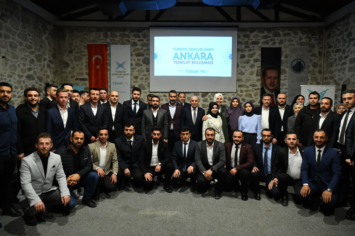 İl Başkanımız <a href="/hakanhanozcan/">Hakan Han ÖZCAN 🇹🇷</a>, Milletvekillerimiz <a href="/zeynepyildiztr/">Zeynep Yıldız</a>, <a href="/fethanbaykoc/">Ahmet Fethan Baykoç</a>, Büyükşehir Belediye Başkan Adayımız <a href="/turgutaltinok06/">Turgut Altınok 🇹🇷</a>, Altındağ Belediye Başkanımız <a href="/asimbalci/">Prof. Dr. Asım Balcı</a> ve <a href="/akgenclikankara/">AK Gençlik Ankara</a> Başkanımız <a href="/efedemirhann/">Ülkü Efe Demirhan</a> Türkiye Gençlik Vakfı Ankara Teşkilat Buluşmasına katıldı.