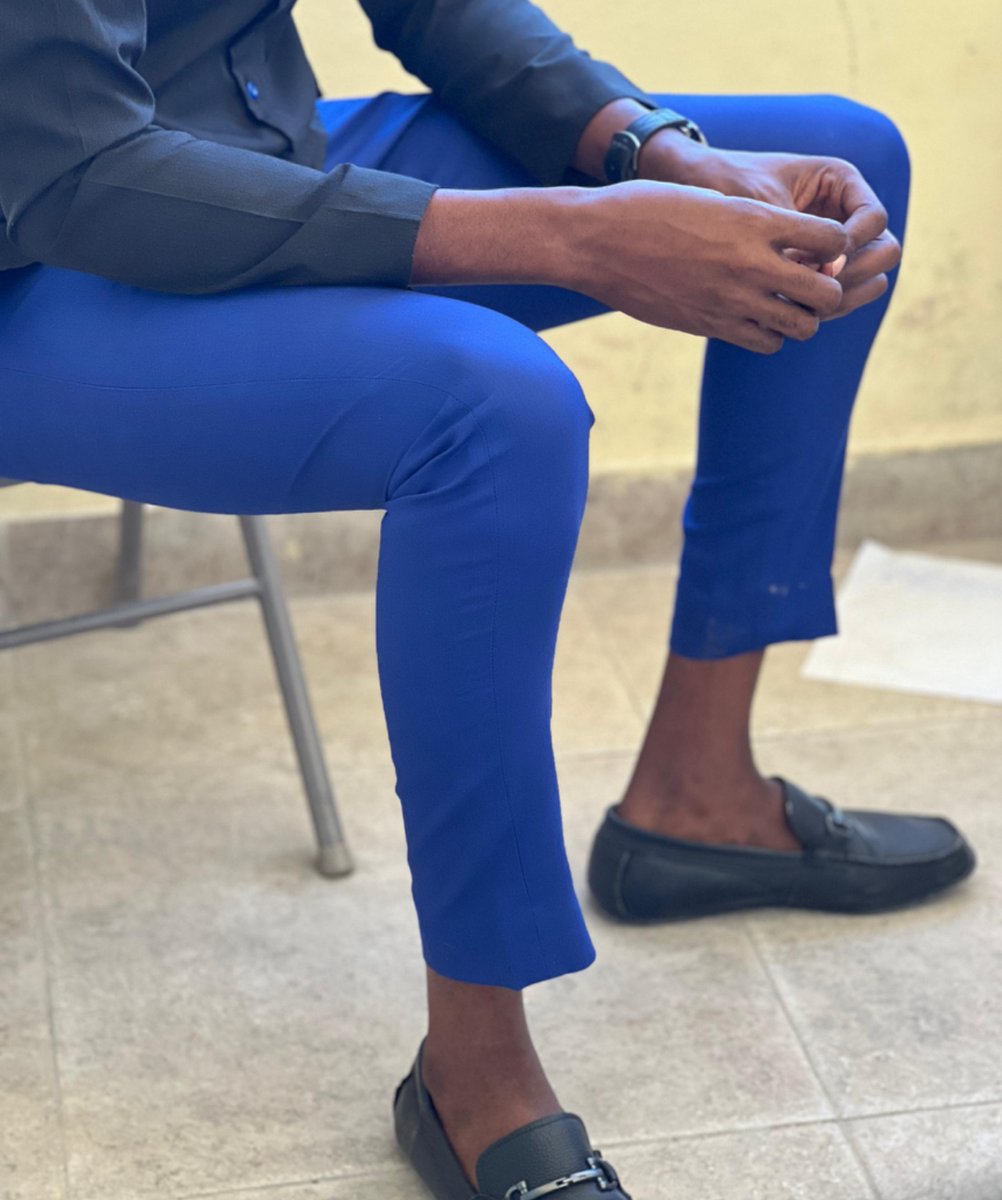 BeLikeBrit's tweet photo. Going #BlueForBrit head to toe! Mesi to our English Teacher, Mr. Bonard! https://t.co/G24H8QyPPx