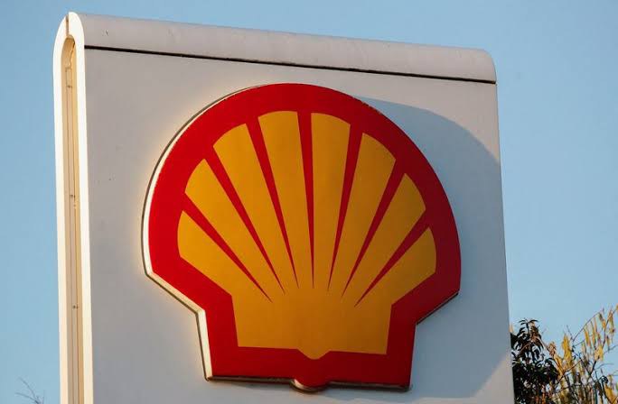 bitcyclin_com's tweet photo. The 12 analysts offering 12-month price forecasts for Shell PLC have a median target of 74.10, with a high estimate of 85.00 and a low estimate of 66.00. The median estimate represents a +15.37% increase from the last price of 64.23. https://t.co/abss259XVr https://t.co/7xaMN6f6Xx