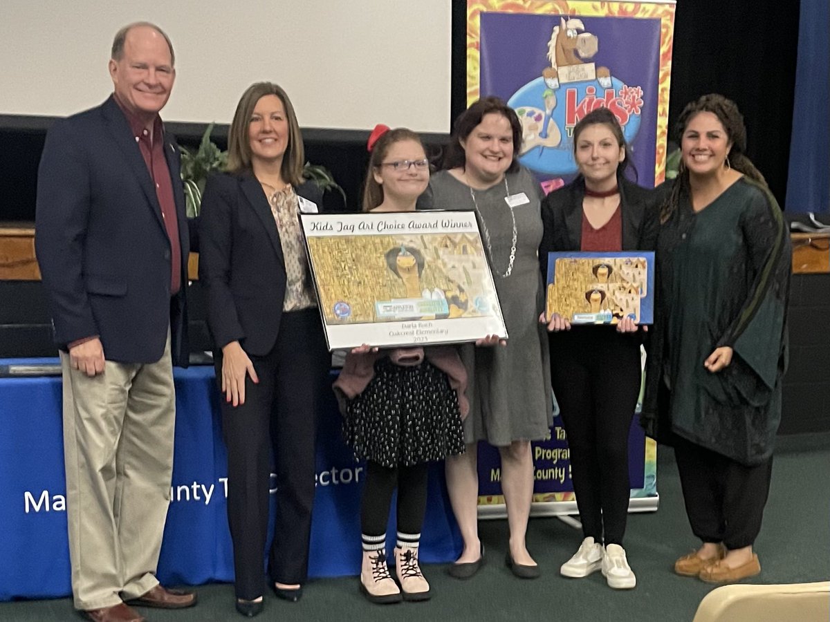 oakcresteagles's tweet photo. 🎉 Congratulations to 5️⃣th grade student, Darla, for winning the Appleton Museum’s choice award today at the Tag Art Awards! 👏👏👏

We are so proud of Darla and Ms. Adelman’s art program! ❤️🎨🖌️🖼️🖌️🎨❤️ https://t.co/NddNPaN6Sj