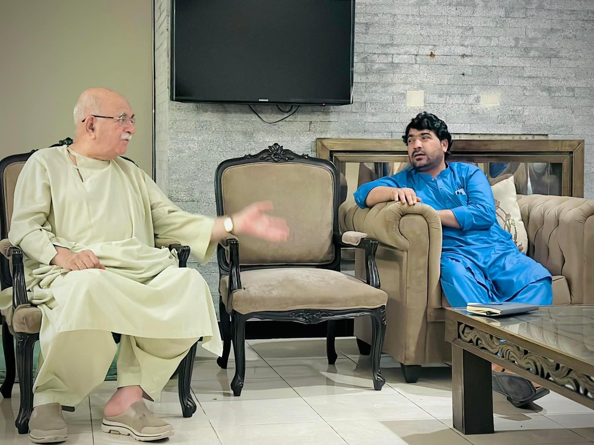 PkmapKhyber's tweet photo. Ex-MPA, Senior VP of https://t.co/3597hH1GaC &amp; a potential candidate for PK-104 NW, Mr. @KalamWazir is under arrest by @KP_Police1 since evening in Bannu.
The police have failed to give any details of which law was suspected to hv been broken. It is gerrymandering @ECP_Pakistan https://t.co/mkzRNE395g