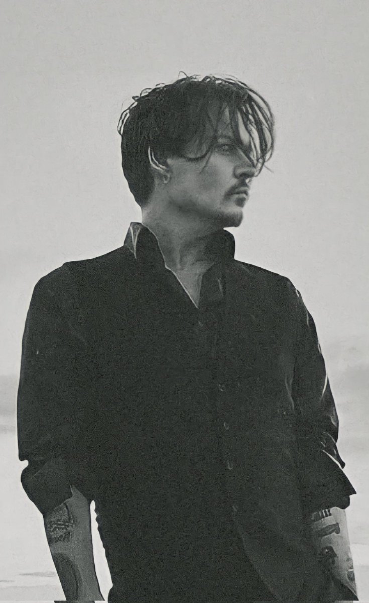 onlyjohnnyd's tweet photo. ❤️‍🔥so hot
#JohnnyDeppBestActor 
#JohnnyDeppIsMoreImportant 
#JohnnyDeppKeepsWinning 
#johnnydeppdirector
#IStandWithJohnnyDepp https://t.co/92Hcbtf8u7