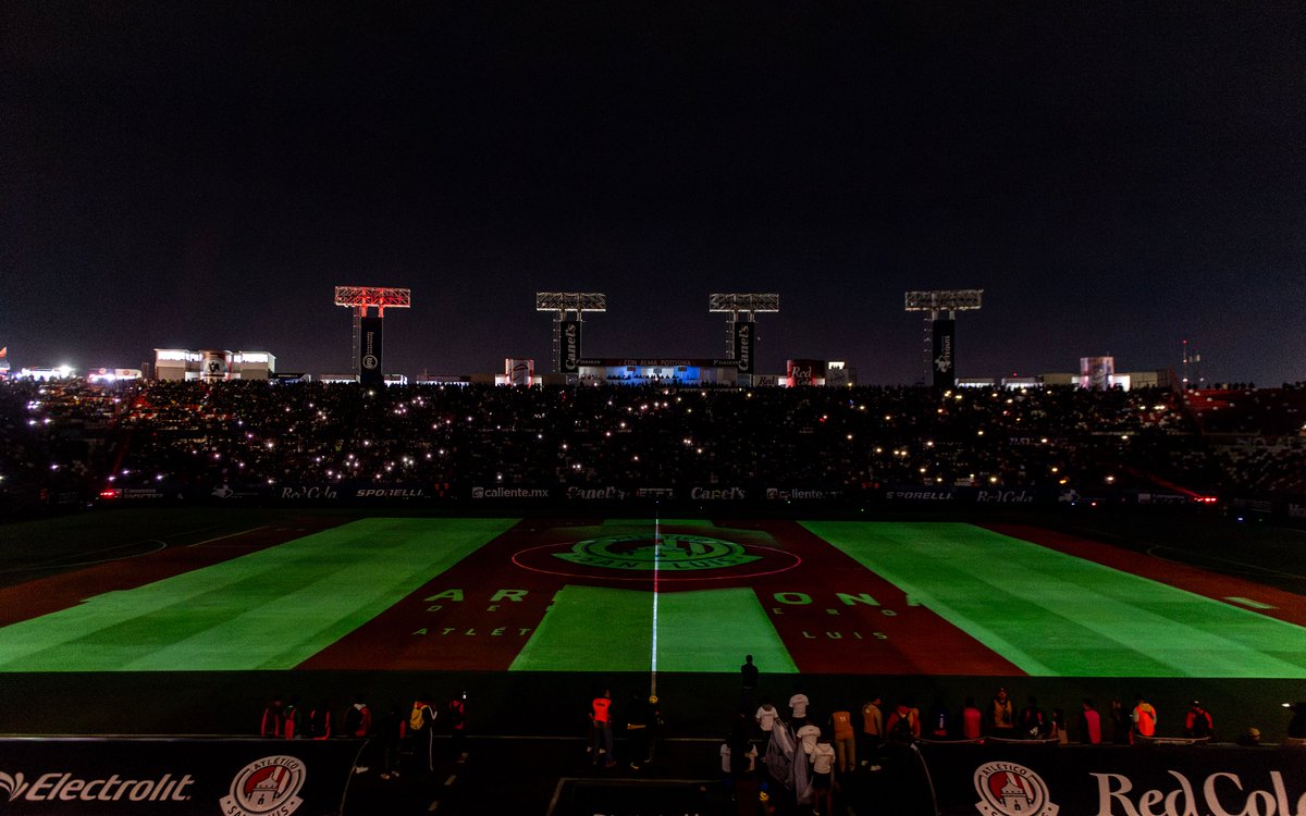 AtletideSanLuis's tweet photo. 🏟️ ℰ𝓁 𝒸𝑜𝓁𝑜𝓈𝑜 𝒹𝑒 𝒱𝒶𝓁𝓁𝑒 𝒟𝑜𝓇𝒶𝒹𝑜. 

#ConAlmaPotosina #ReEvoluciónADSL https://t.co/7rCBkJxhVV