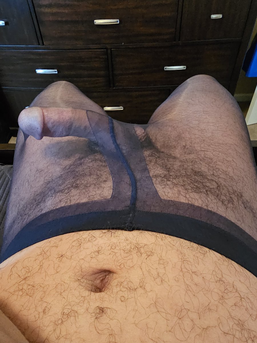 sheer.sock.hoselvr tweet media