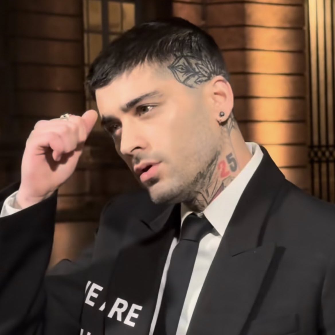 Zayn Malik Daily tweet media