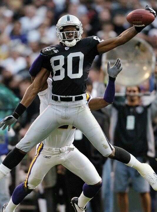 rayjaycup's tweet photo. Rice was a Raider ☠️🏴‍☠️ https://t.co/rnW37rwwG8