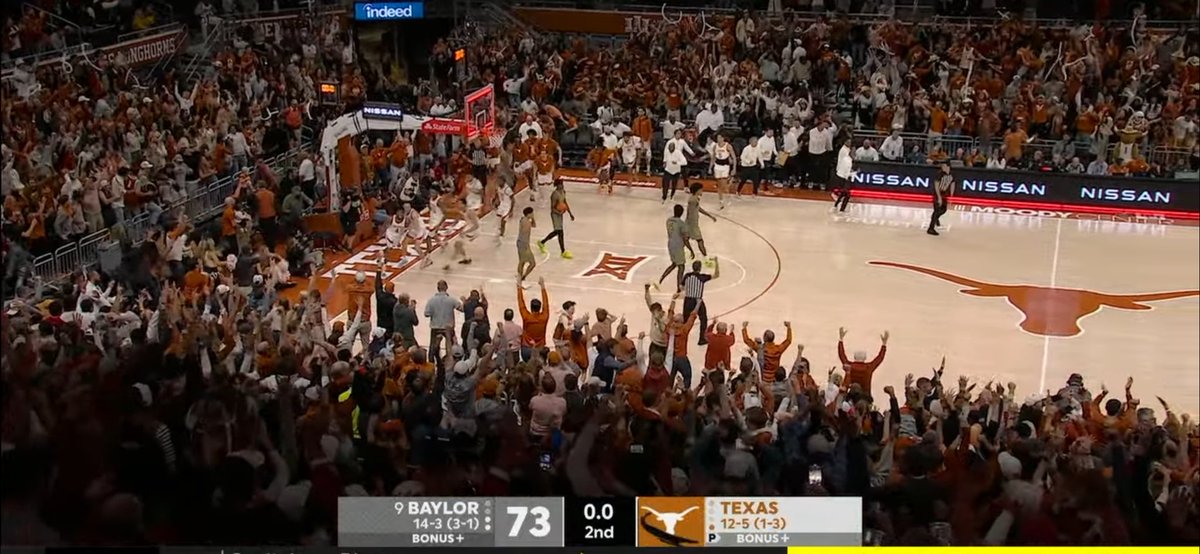 BreakpointBettt's tweet photo. #texas buzzer beater layup. #baylor https://t.co/iNOWMnb4sT