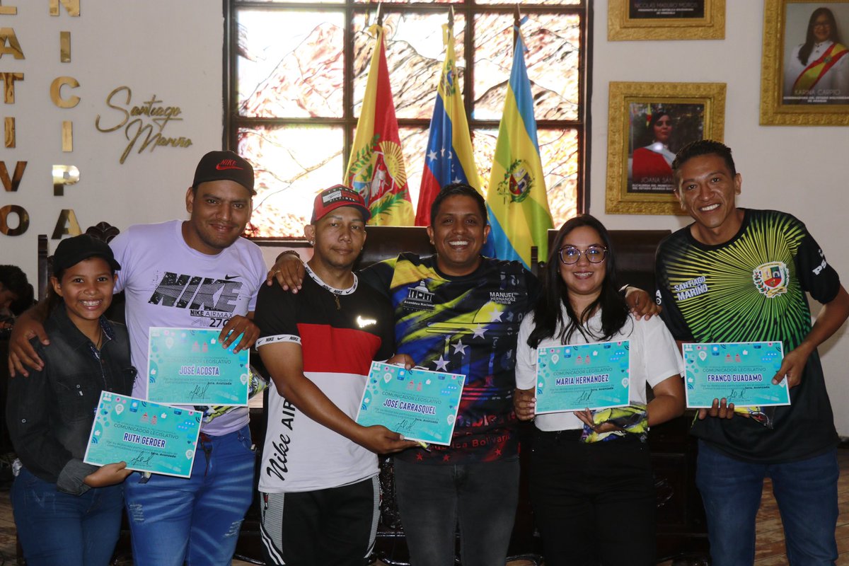 #20Ene Cumple 3 años el movimiento de Comunicadores Legislativos, un equipo que nació cuando llegamos a la <a href="/asamblea_ven/">Asamblea Nacional 🇻🇪</a> para la defensa y la difusión de los logros alcanzados desde el Parlamento Nacional y por nuestro Pdte.<a href="/NicolasMaduro/">Nicolás Maduro</a> #TerritorioSoberanoYSeguro