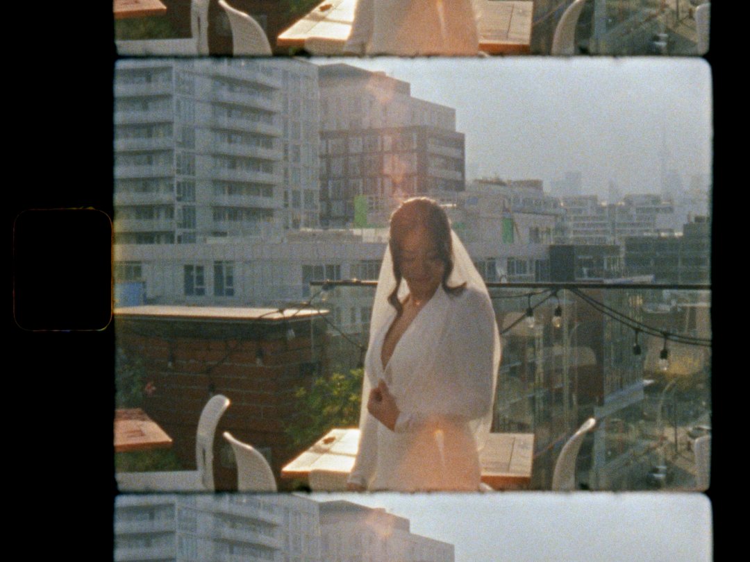 FrameDiscreet's tweet image. The beauty of Super8mm film...

Cinematography by Evan Ding mr.evanjding

Film scans by Frame Discreet framediscreet.com
Timed &amp;amp; Flat versions

Questions about filmmaking, film scanning, film in general?
infoframediscreet.com
416-901-5332