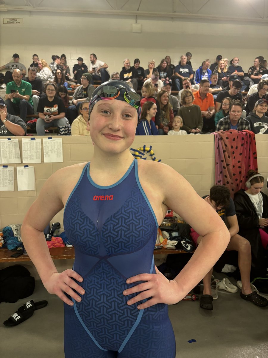lnsathletics's tweet photo. Rainy with a new school record in the 400! https://t.co/u3Lrq7U404