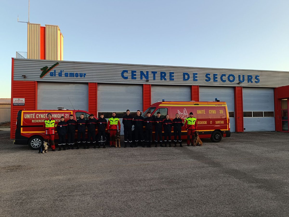 #Decouverte 🚒 | présentation et exercices des équipes cyno SDIS21 et @SDIS39 aux JSP de Mont-sous-vaudrey. Exercices sur des sites mis à disposition par Mont-sous-vaudrey et Souvans. 👌🏻 @CyrilFournier39 @PompiersFR @Rondot_Raphael @guyon_j @AntoineGrs39 @ClmentComte1 @Prefet39