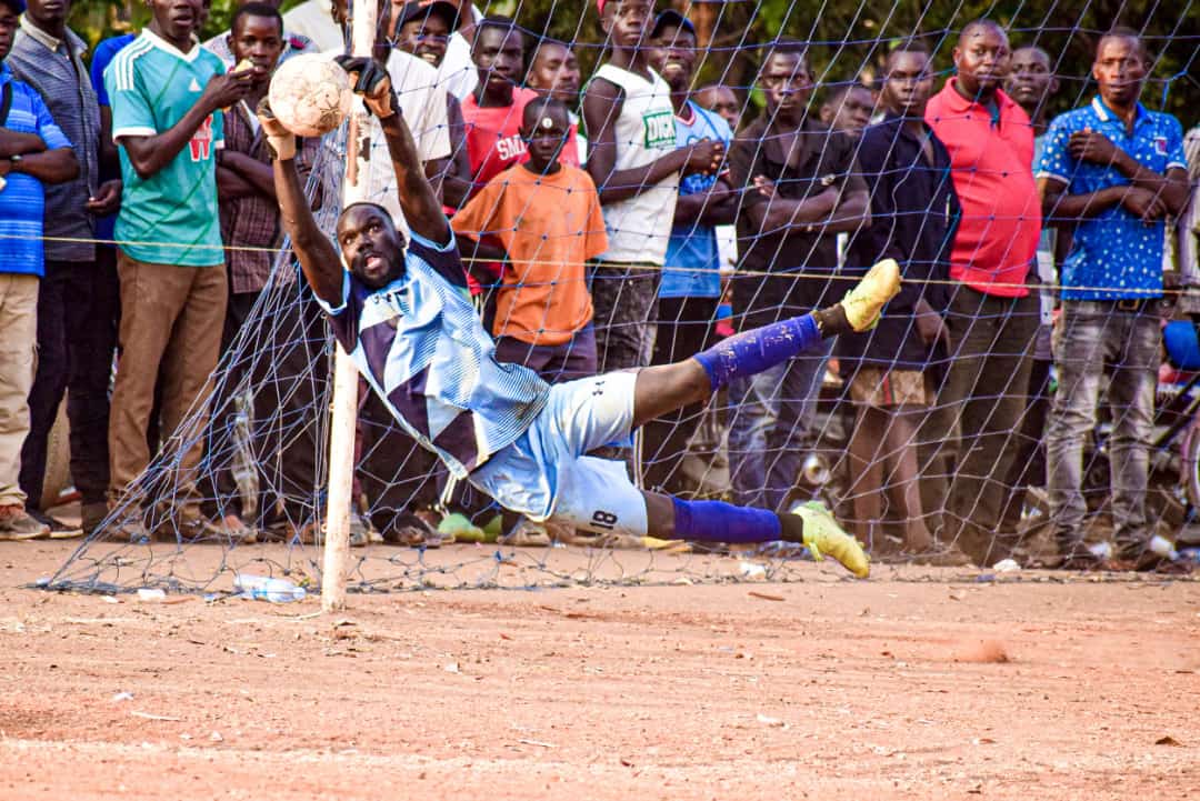 LUWRO_UNITED_FC's tweet photo. No football fun will go past liking this shot.
FOOTBALL MADE IN LUWERO
📷 @207ontheBeat
@fufatv1
@kawowosports
@MosesMagogo
#AFCON2023
@BugandaRFA
@nbssport1
#FootballFocus
#magere https://t.co/uQX513DyKP
