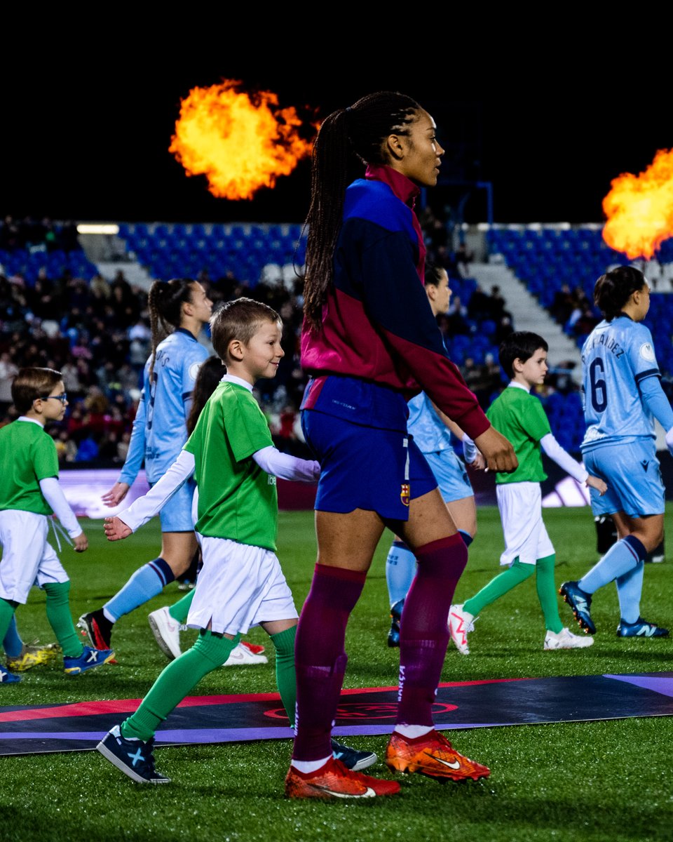 FCBfemeni's tweet photo. ON FIRE 🔥 https://t.co/6orznp6jXV