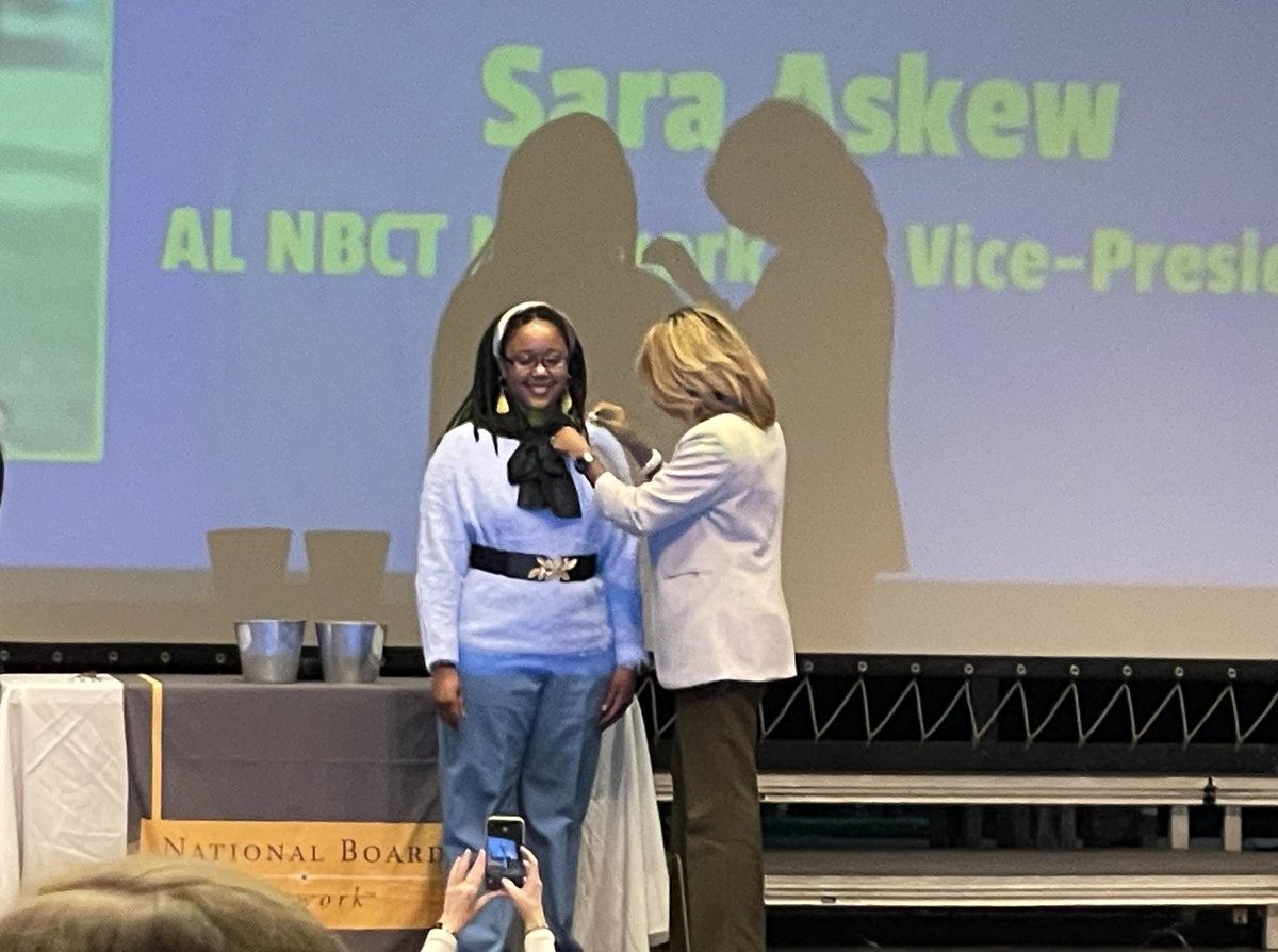 AUEARIC's tweet image. Check out some pics of Region 9 educators during the new and Maintenance of Certification pinning ceremonies! #teachingislife #neverstoplearningAlabama